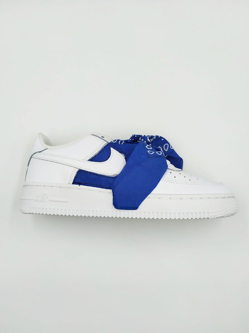 Air Force 1 personalizzata con lacci blu - R&S Group